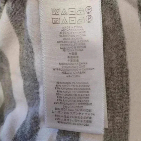 Michael Kors Grey & White Striped Tee Shirt Size Small - Picture 8 of 8